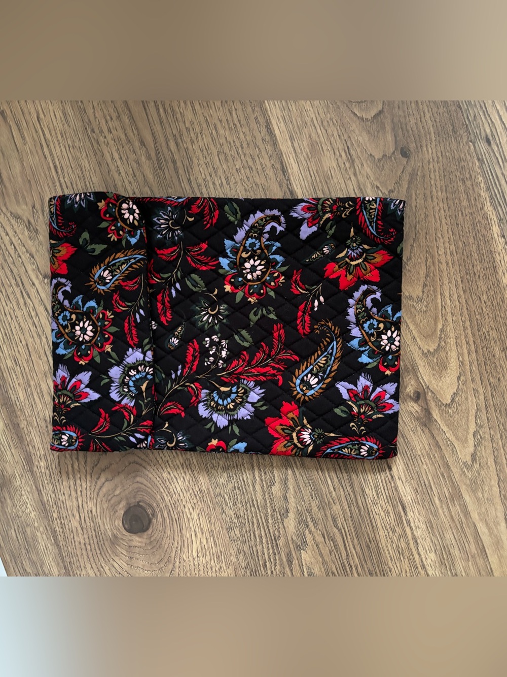 Vera Bradley Black Quilted laptop pouch with Red, Lavender & Blue Floral Paisley